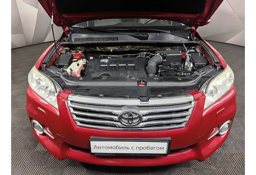 Toyota RAV4 2.0 CVT (158 л.с.) Красный в АВИЛОН. Слайд №11