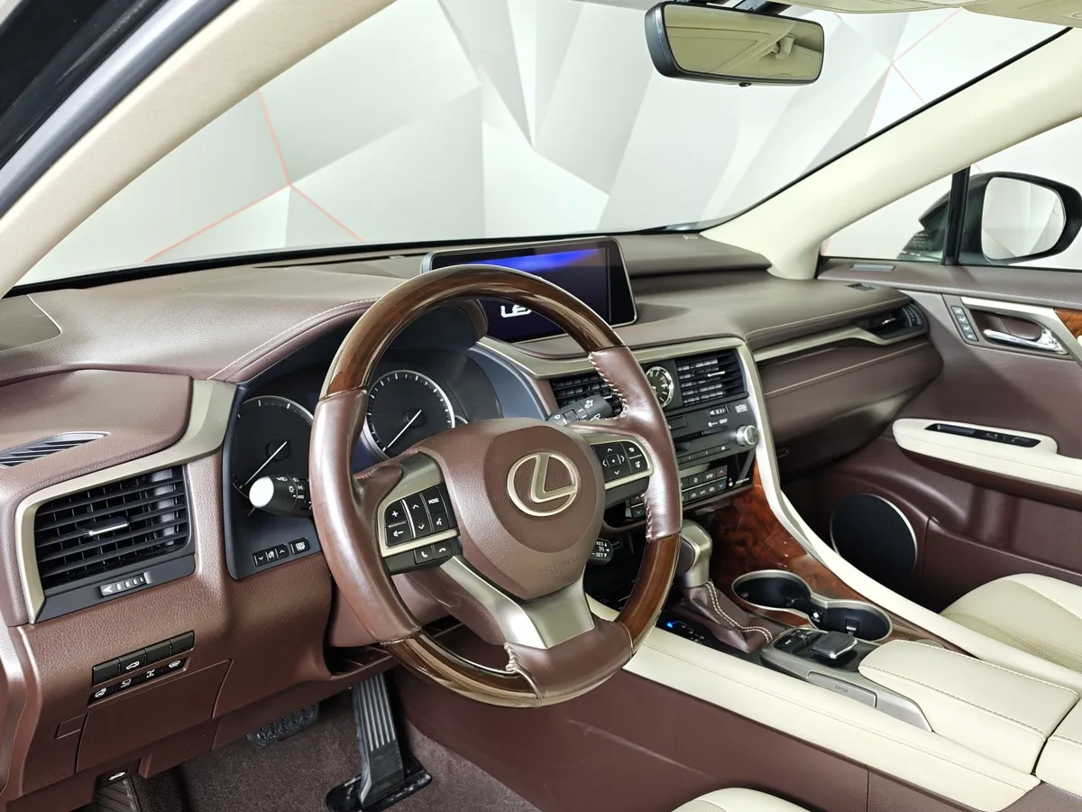 Lexus RX 200t AT AWD (238 л.с.) Luxury Черный в АВИЛОН. Слайд №19