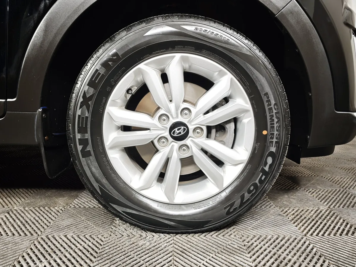 Hyundai Creta 2.0 AT (149 л.с.) Travel Черный в АВИЛОН. Слайд №9