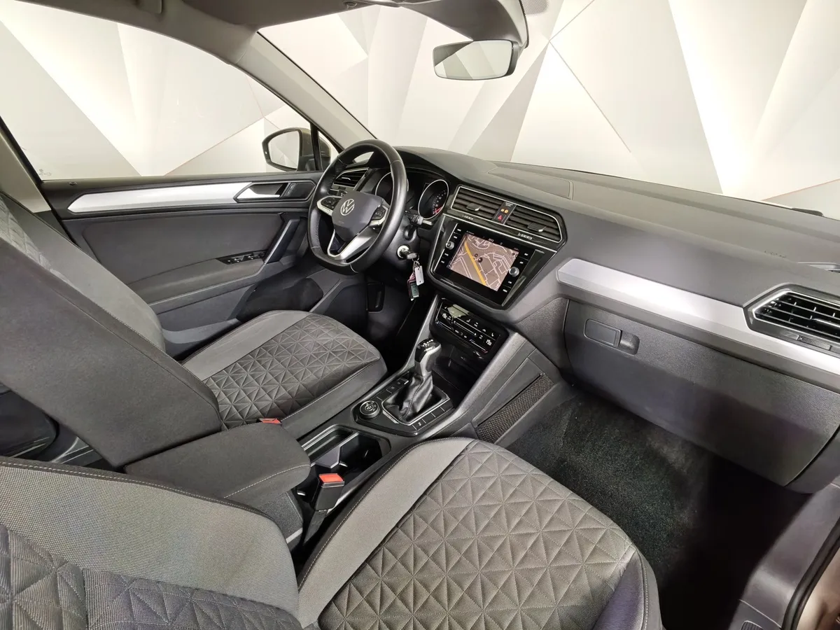 Volkswagen Tiguan 2.0 TSI 4Motion DSG (180 л.с.) Comfortline Коричневый в АВИЛОН. Слайд №13