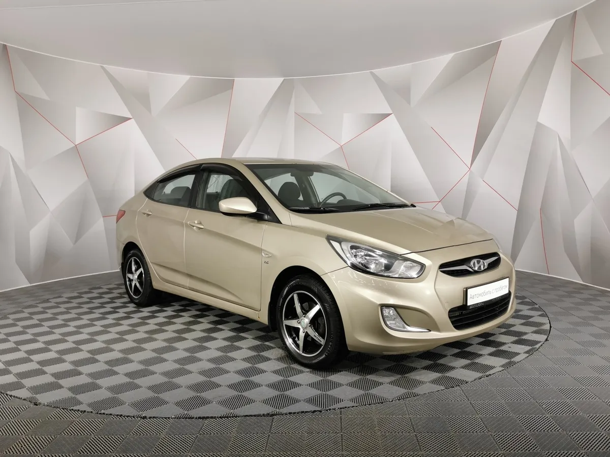 Hyundai Solaris 1.6 AT (123 л.с.) Comfort Серый в АВИЛОН. Слайд №3