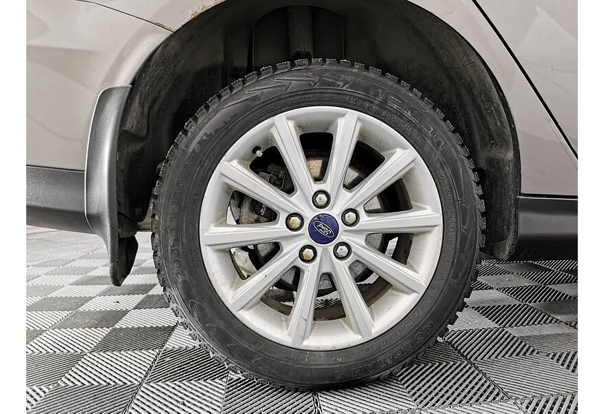 Ford Focus 1.5 EcoBoost AT (150 л.с.) Titanium Коричневый в АВИЛОН. Слайд №9