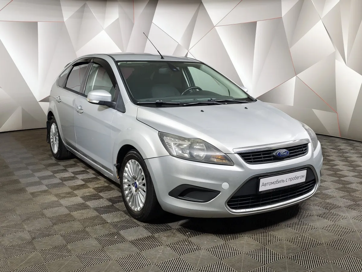 Ford Focus 2.0 AT (145 л.с.) Titanium Серебристый в АВИЛОН. Слайд №3