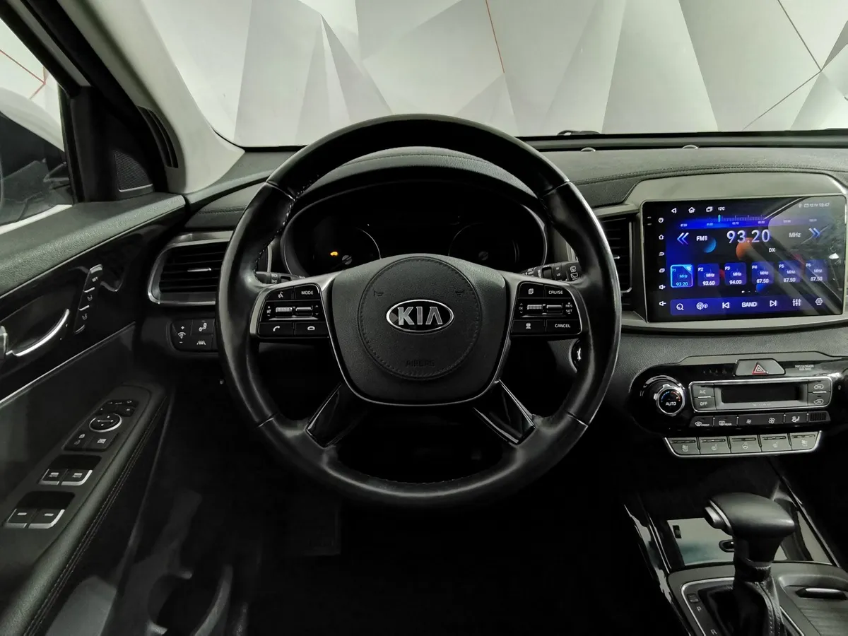 Kia Sorento 2.2 D AT AWD (5 мест) (200 л.с.) Prestige Белый в АВИЛОН. Слайд №20