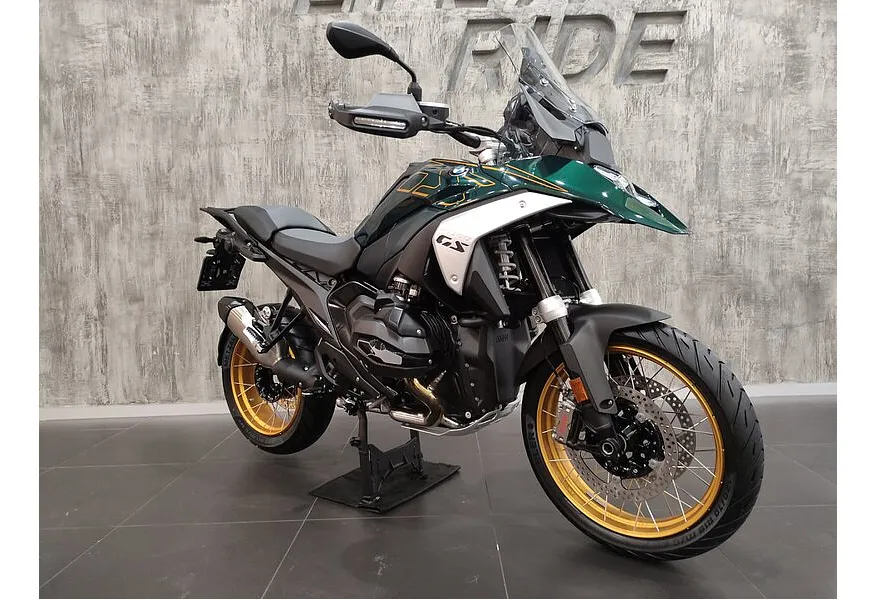 BMW Motorrad R 1300 GS R 1300 GS 1300 см³ (145) 1300 Зеленый в АВИЛОН. Слайд №2