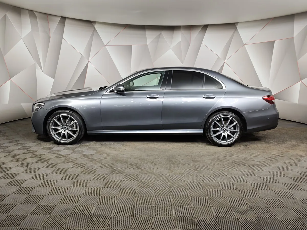 Mercedes-Benz E-Класс E 200 4MATIC 9G-TRONIC (197 л.с.) Sport Серый в АВИЛОН. Слайд №5