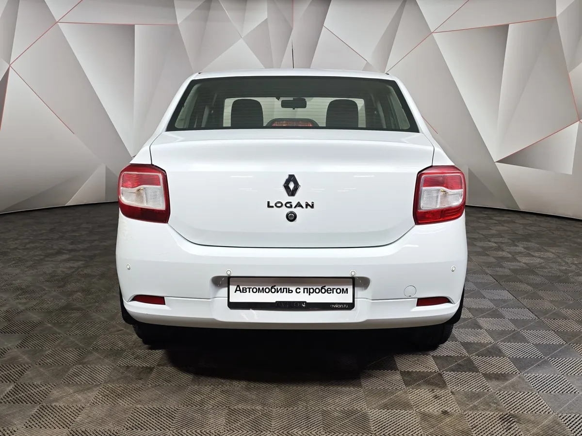 Renault Logan 1.6 MT (82 л.с.) Белый в АВИЛОН. Слайд №8