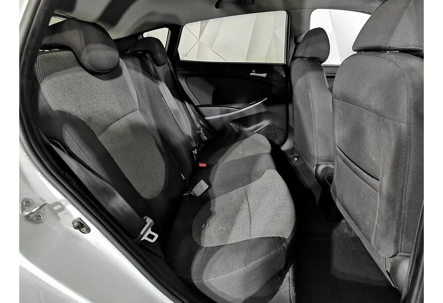 Hyundai Solaris 1.6 AT (123 л.с.) Active Белый в АВИЛОН. Слайд №17 Hyundai Solaris 1.6 AT (123 л.с.) Active Белый в АВИЛОН. Слайд №17