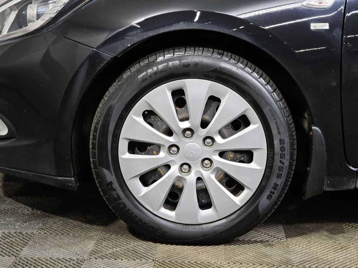 Kia Ceed 1.6 AT (130 л.с.) Luxe Черный в АВИЛОН. Слайд №9