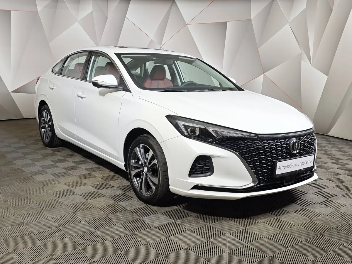Changan Eado Plus 1.4 TGDI 7DSG 2WD (150 л.с.) Tech Белый в АВИЛОН. Слайд №3