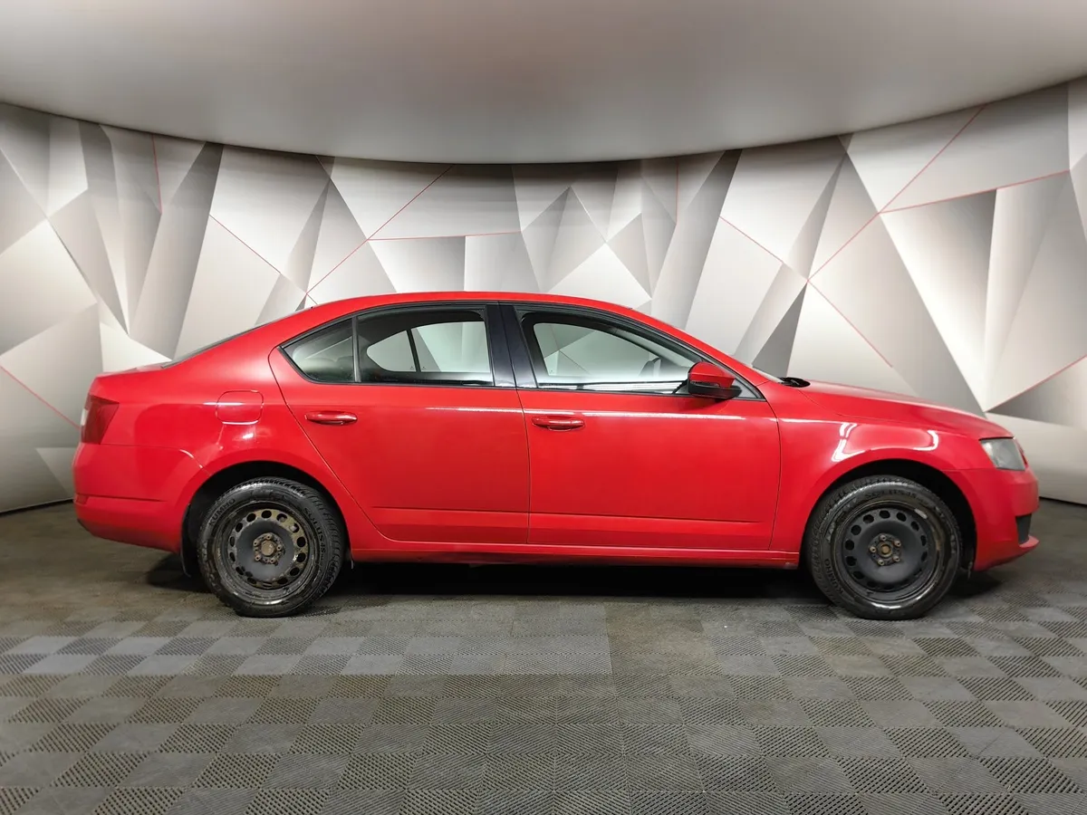 Skoda Octavia 1.6 MPI AT (110 л.с.) Красный в АВИЛОН. Слайд №6