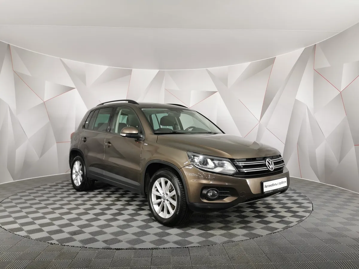 Volkswagen Tiguan 2.0 TSI 4Motion AT (170 л.с.) Track & Field Коричневый в АВИЛОН. Слайд №3