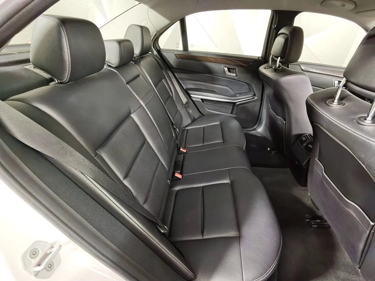 Mercedes-Benz E-Класс E 200 T BlueEfficiency 7G-Tronic Plus (184 л.с.) Белый в АВИЛОН. Слайд №16