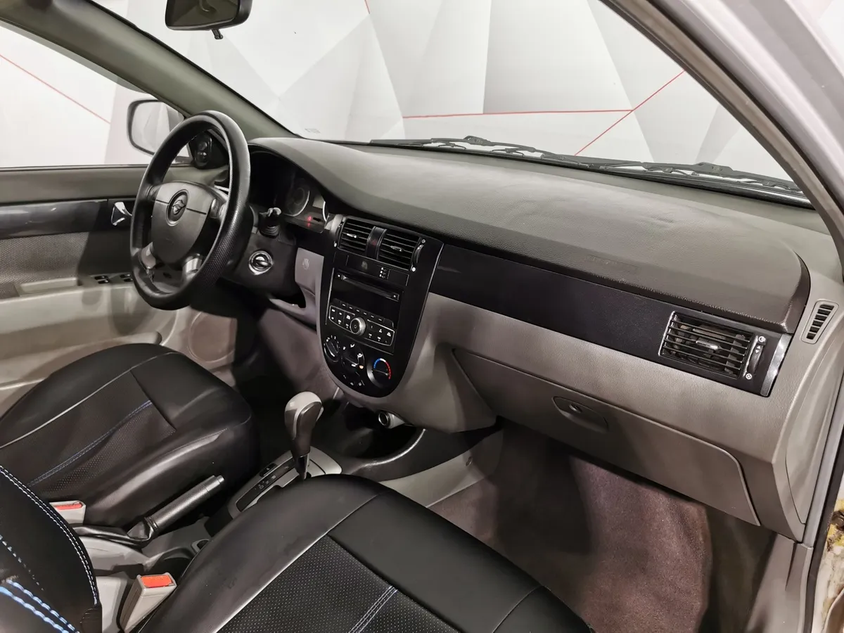 Ravon Gentra 1.5 AT (107 л.с.) Comfort Серебристый в АВИЛОН. Слайд №12