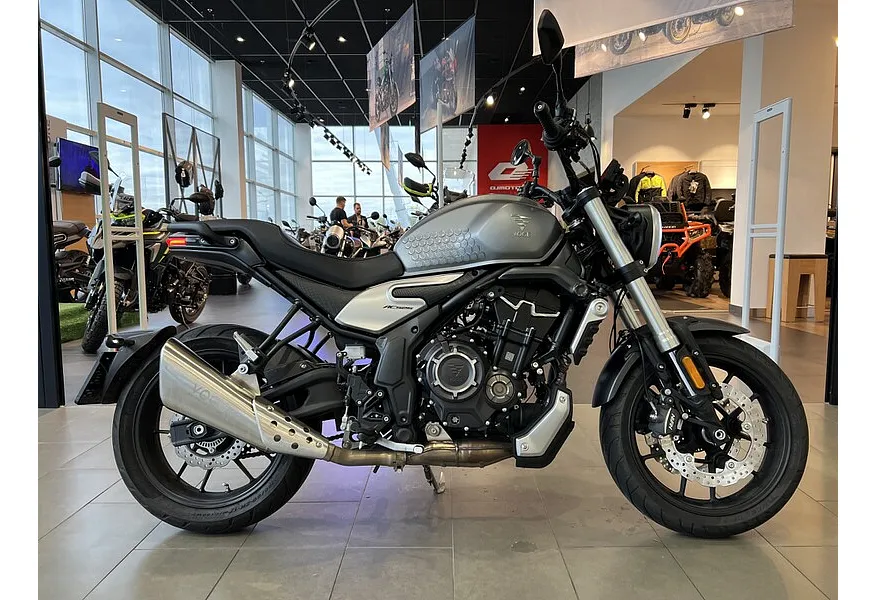 LIVE. Слайд №4