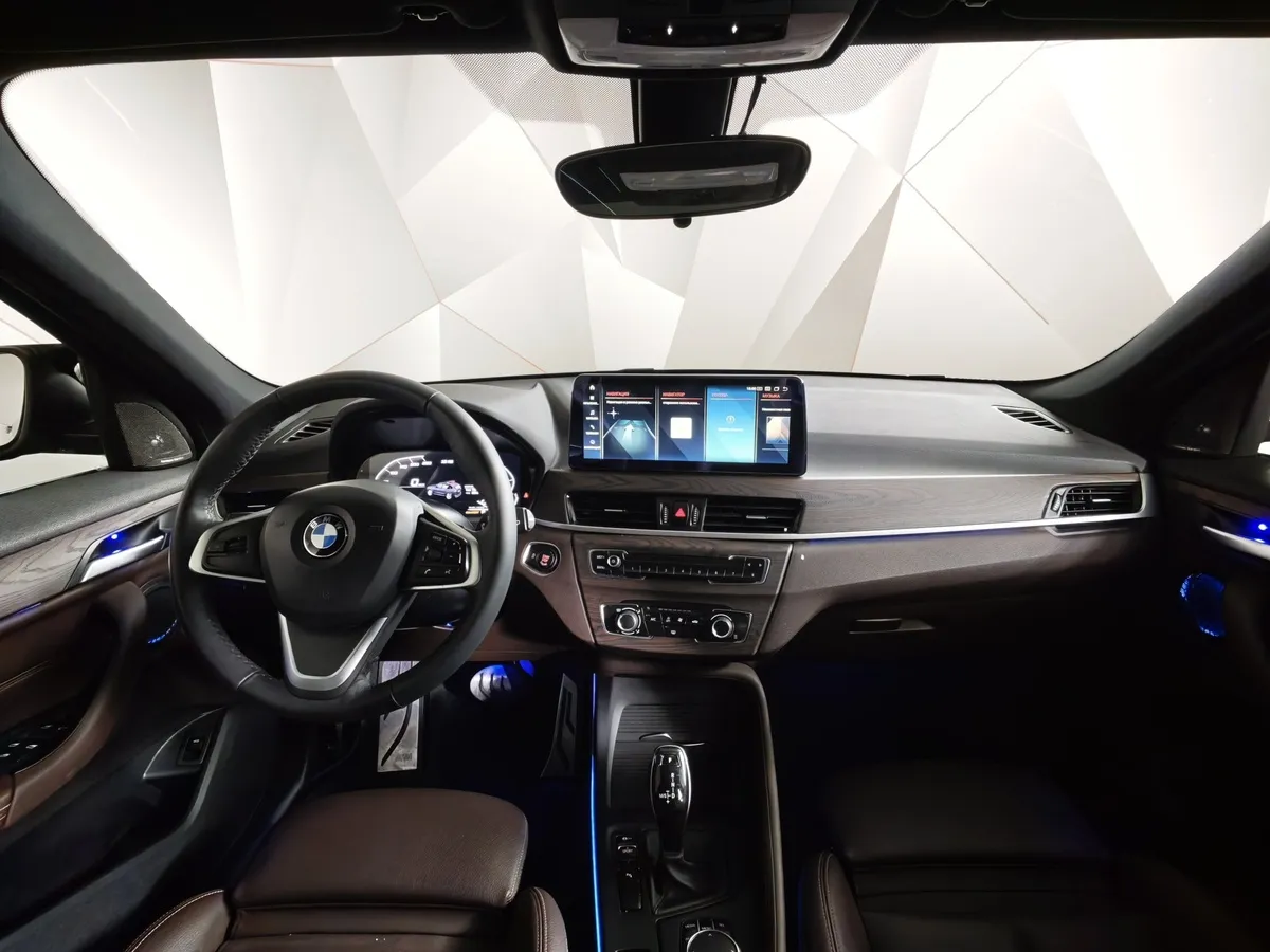 BMW X1 18i sDrive (140 л.с.) Advantage Синий в АВИЛОН. Слайд №11