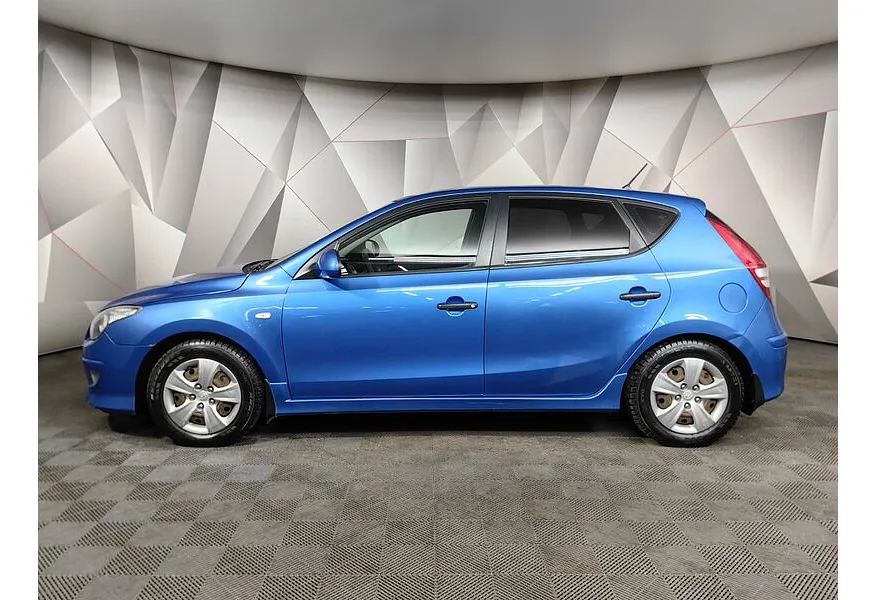 Hyundai i30 1.6 AT (126 л.с.) Синий в АВИЛОН. Слайд №5