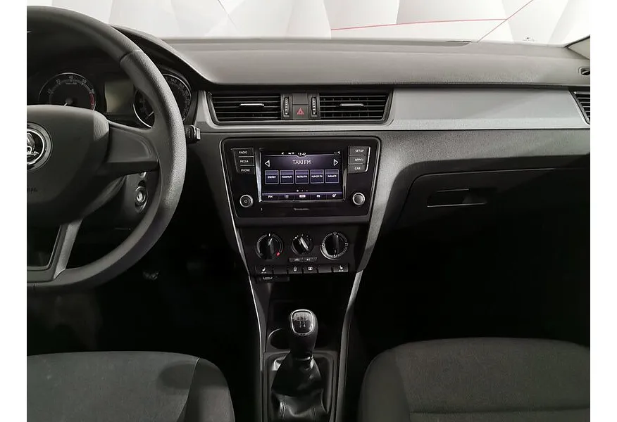 Skoda Rapid 1.6 MT (90 л.с.) Синий в АВИЛОН. Слайд №15