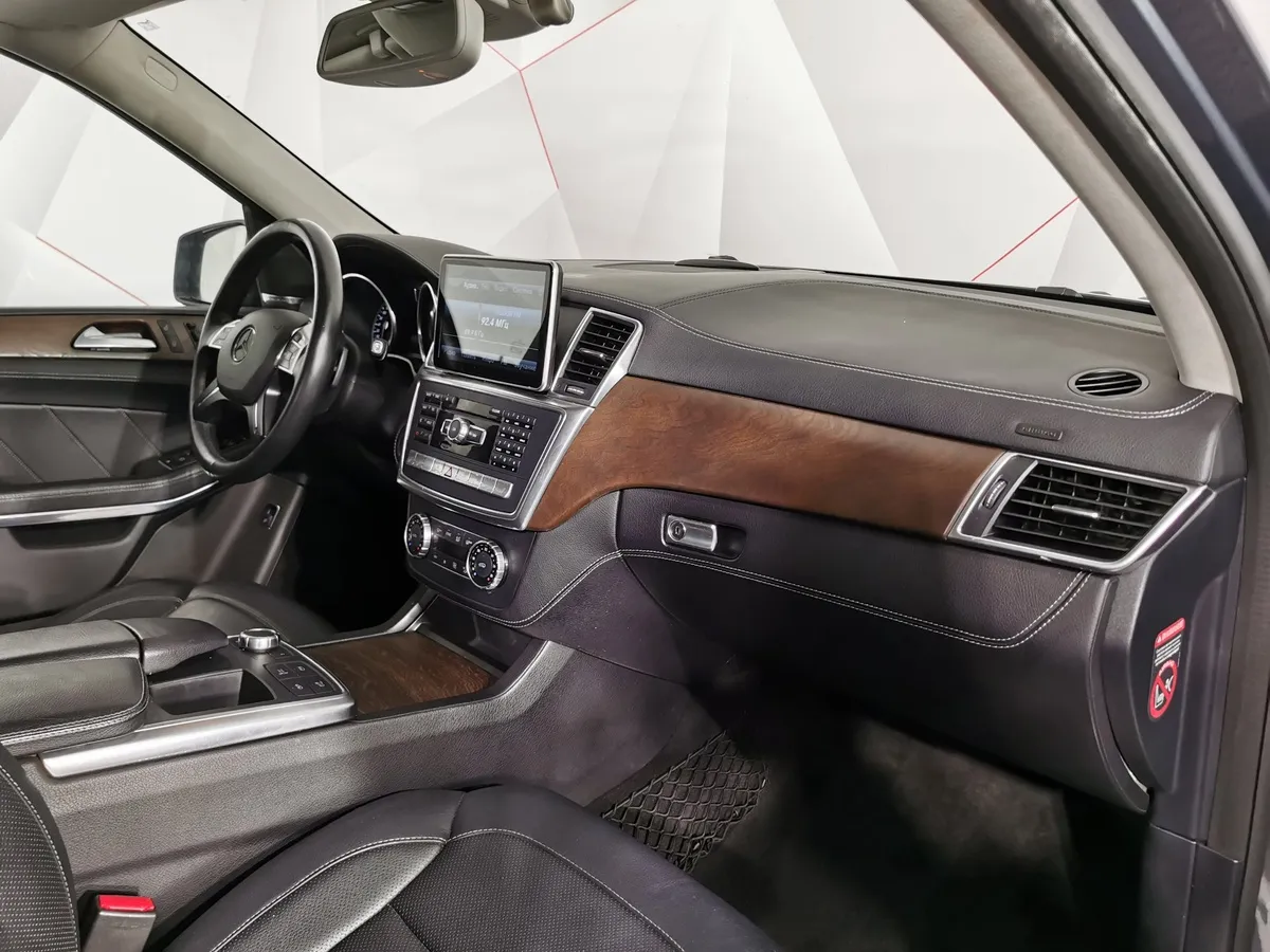 Mercedes-Benz GL 350 BlueTec 7G-Tronic Plus 4Matic (249 л.с.) Серый в АВИЛОН. Слайд №12