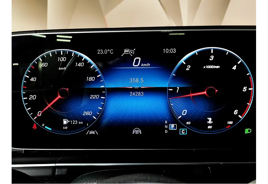 Mercedes-Benz GLS 400 d 9G-TRONIC 4Matic (330 л.с.) Черный в АВИЛОН. Слайд №18