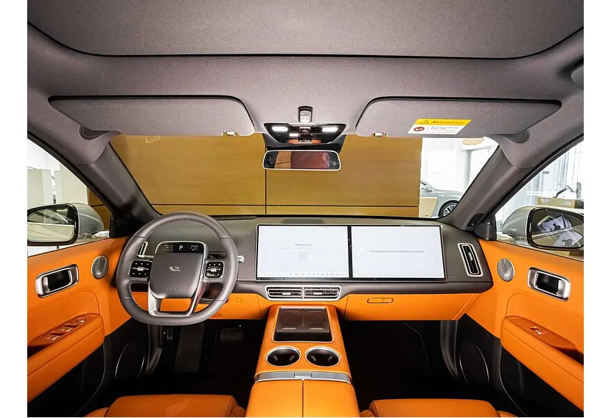 Li Auto L6 1.5 AT 4WD (150 л.с.) Max Серебристый в АВИЛОН. Слайд №7