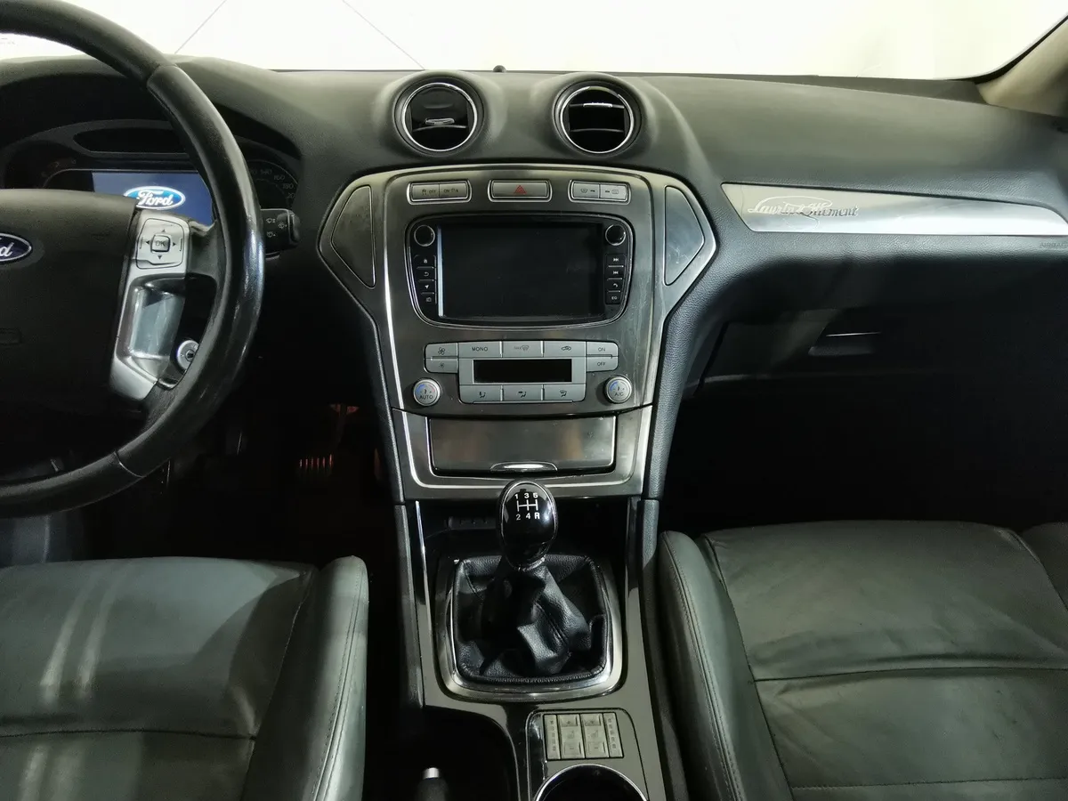 Ford Mondeo 2.0 MT (145 л.с.) Серый в АВИЛОН. Слайд №13