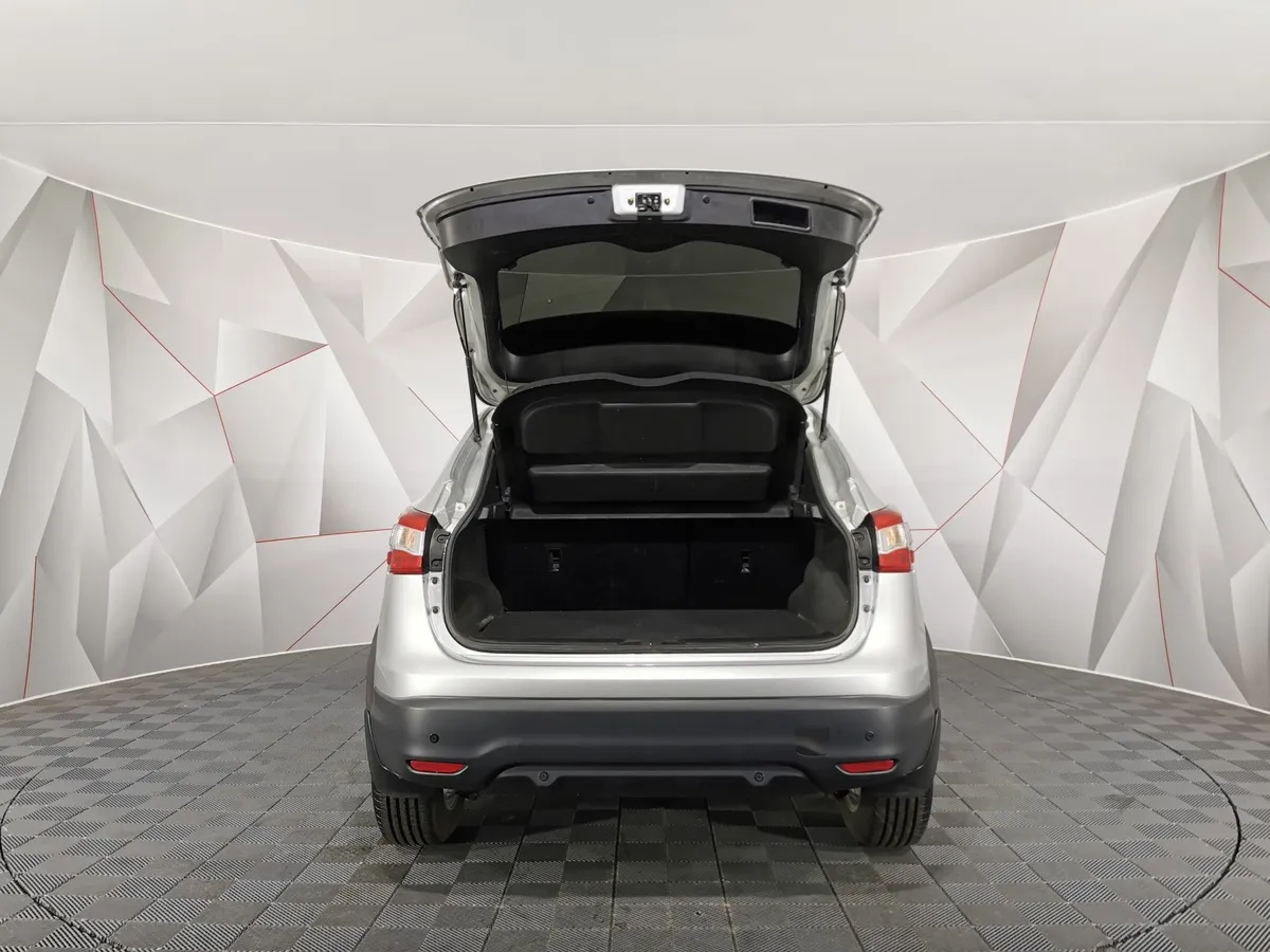 Nissan Qashqai 2.0 CVT (144 л.с.) Серебристый в АВИЛОН. Слайд №11