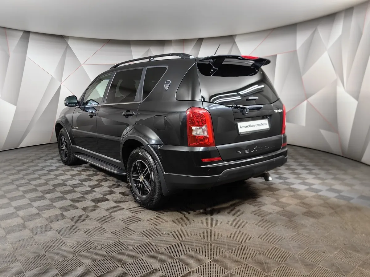 SsangYong Rexton 2.7 Xdi T-Tronic 4WD (165 л.с.) Черный в АВИЛОН. Слайд №4