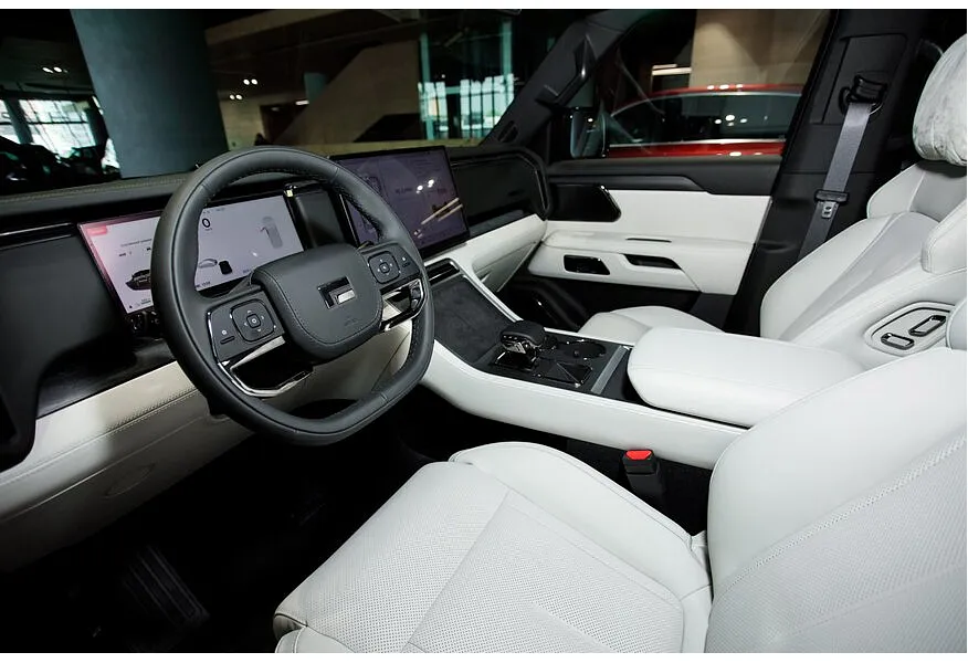 LIVE. Слайд №3