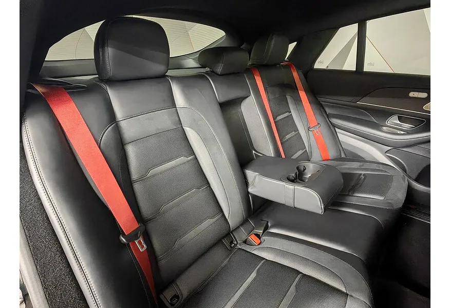 Mercedes-Benz GLE Купе AMG 53 9G-TRONIC 4MATIC+ (435 л.с.) Черный в АВИЛОН. Слайд №17