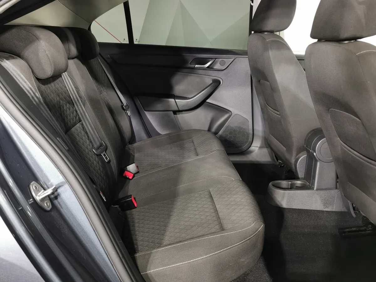Skoda Rapid 1.4 TSI DSG (125 л.с.) Active Серый в АВИЛОН. Слайд №15