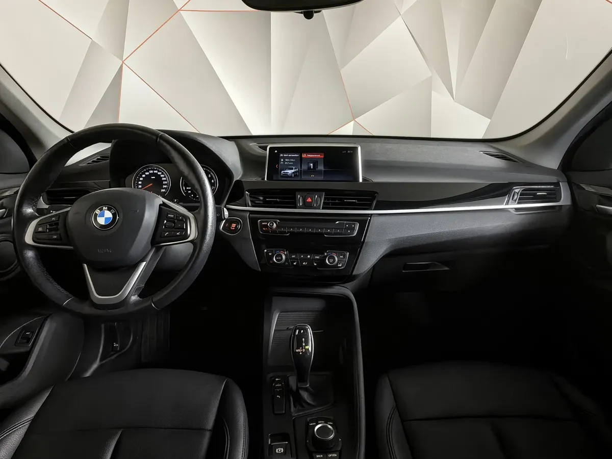 BMW X1 18i sDrive (140 л.с.) Синий в АВИЛОН. Слайд №11