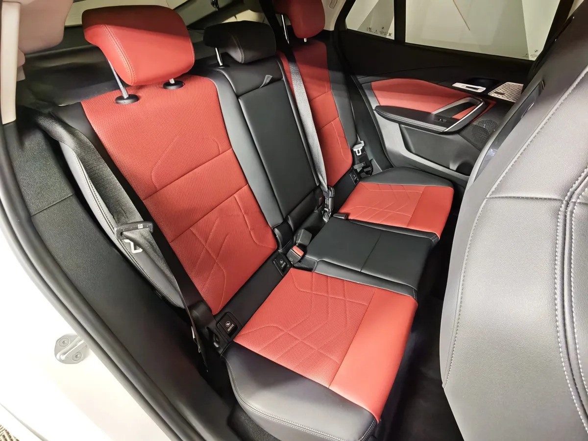 BMW X2 25i xDrive AT (204 л.с.) Белый в АВИЛОН. Слайд №14