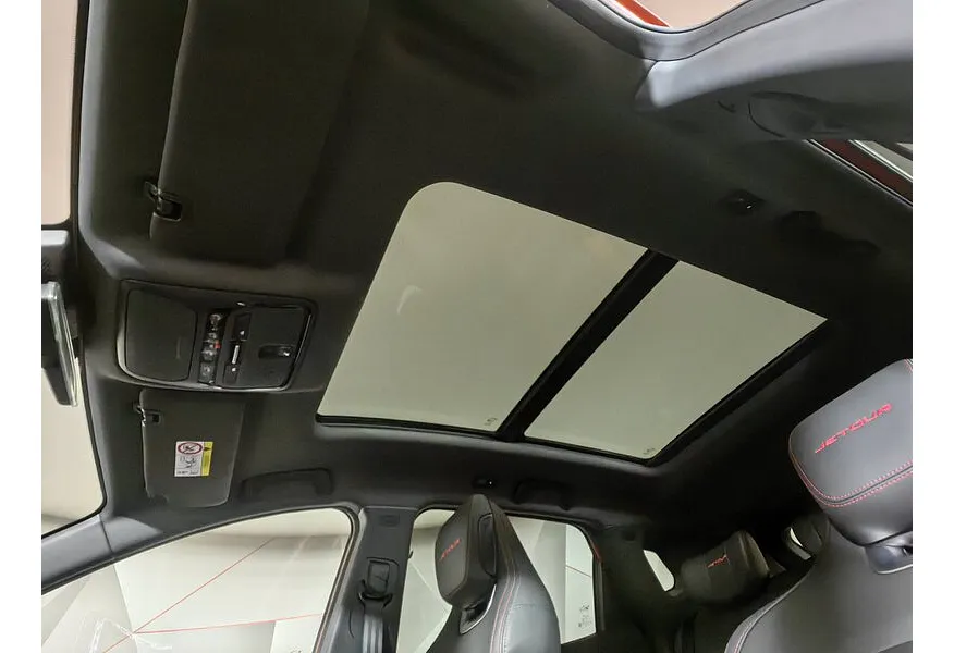 АВИЛОН - JETOUR Dashing 1.6T 7DCT 2WD (190 л.с.) Luxury Красный - slide 14