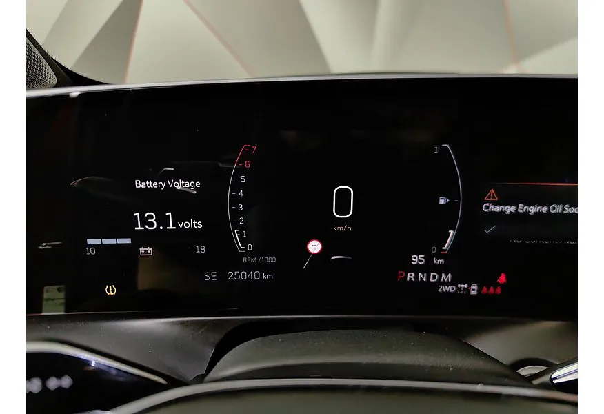 Cadillac GT4 2.0 AT 4WD (230 л.с.) Platinum Красный в АВИЛОН. Слайд №17