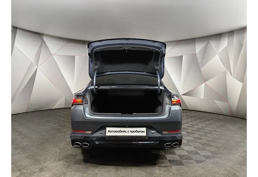 Geely Preface 2.0T 7DCT FWD (200 л.с.) Люкс Серый в АВИЛОН. Слайд №12