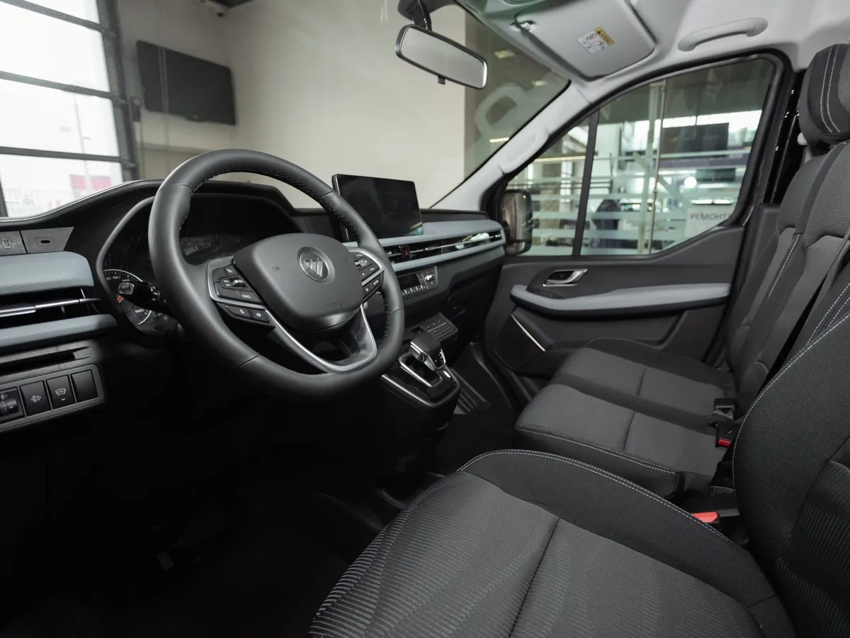 Foton View 2.0D 8AT RWD (159 л.с.) H2 2195 Черный в АВИЛОН. Слайд №7