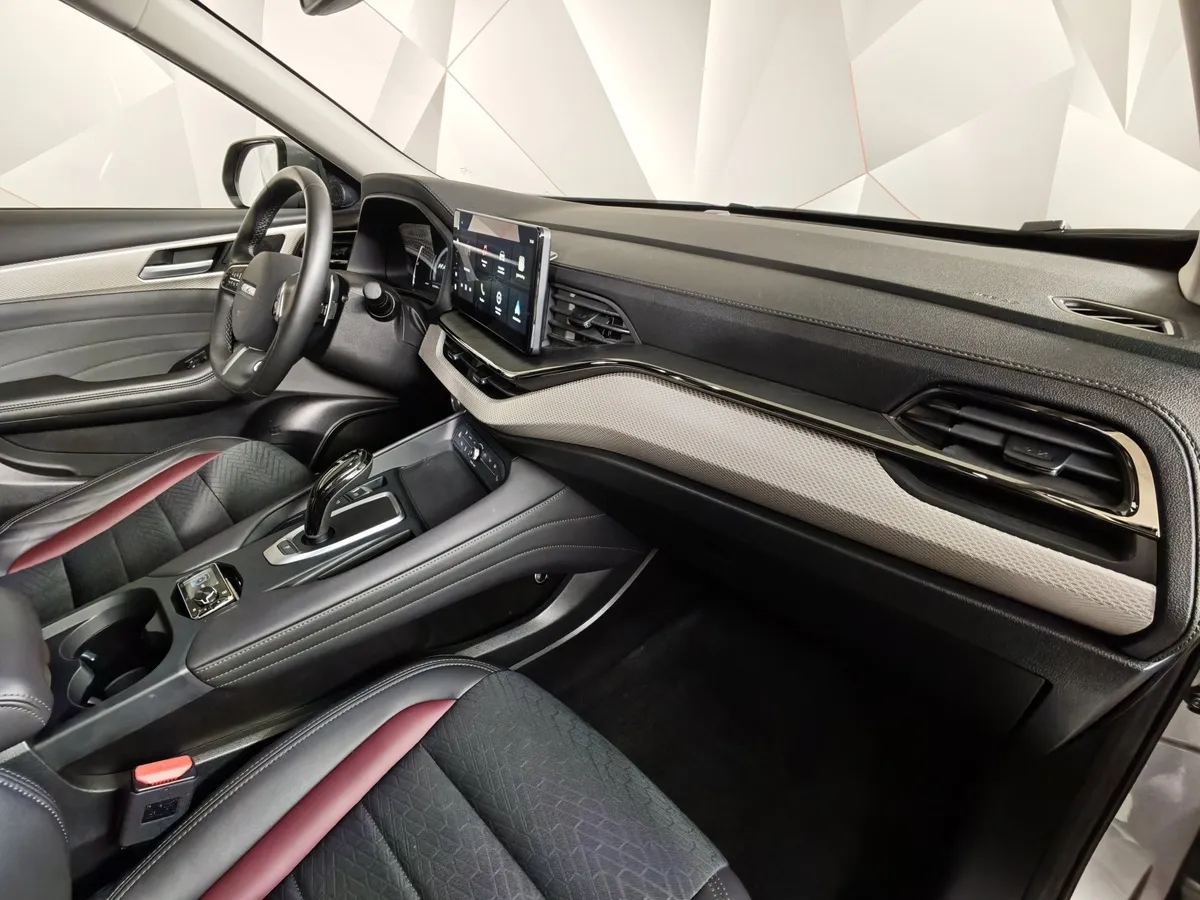 Haval F7 1.5T FWD 7DCT (150 л.с.) Elite Серый в АВИЛОН. Слайд №13