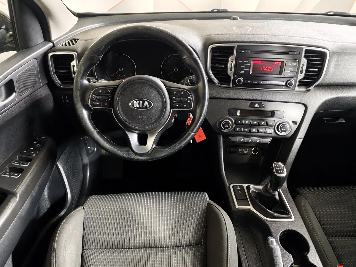 Kia Sportage 2.0 AT 4WD (150 л.с.) Comfort Черный в АВИЛОН. Слайд №20