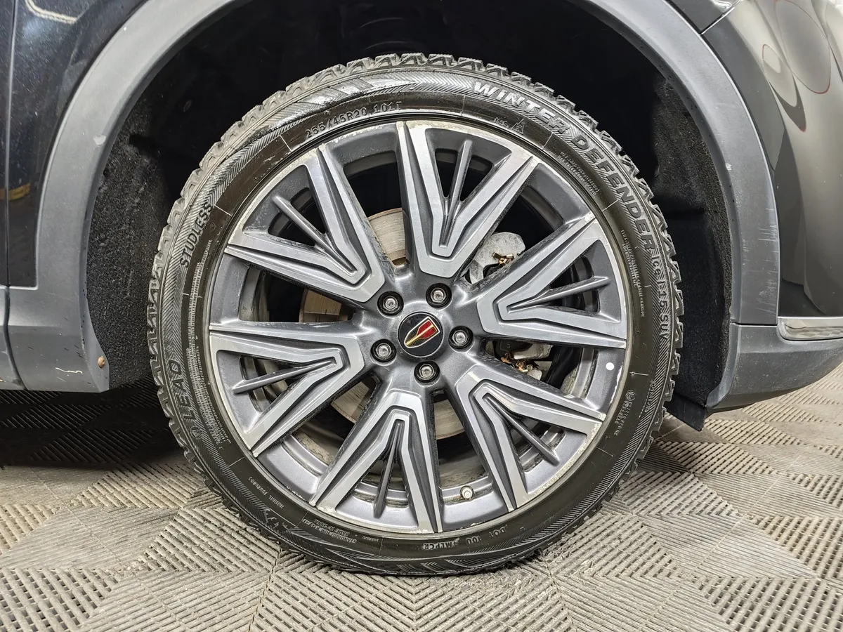 Hongqi HS5 2.0 AT 4WD (224 л.с.) Комфорт Черный в АВИЛОН. Слайд №9