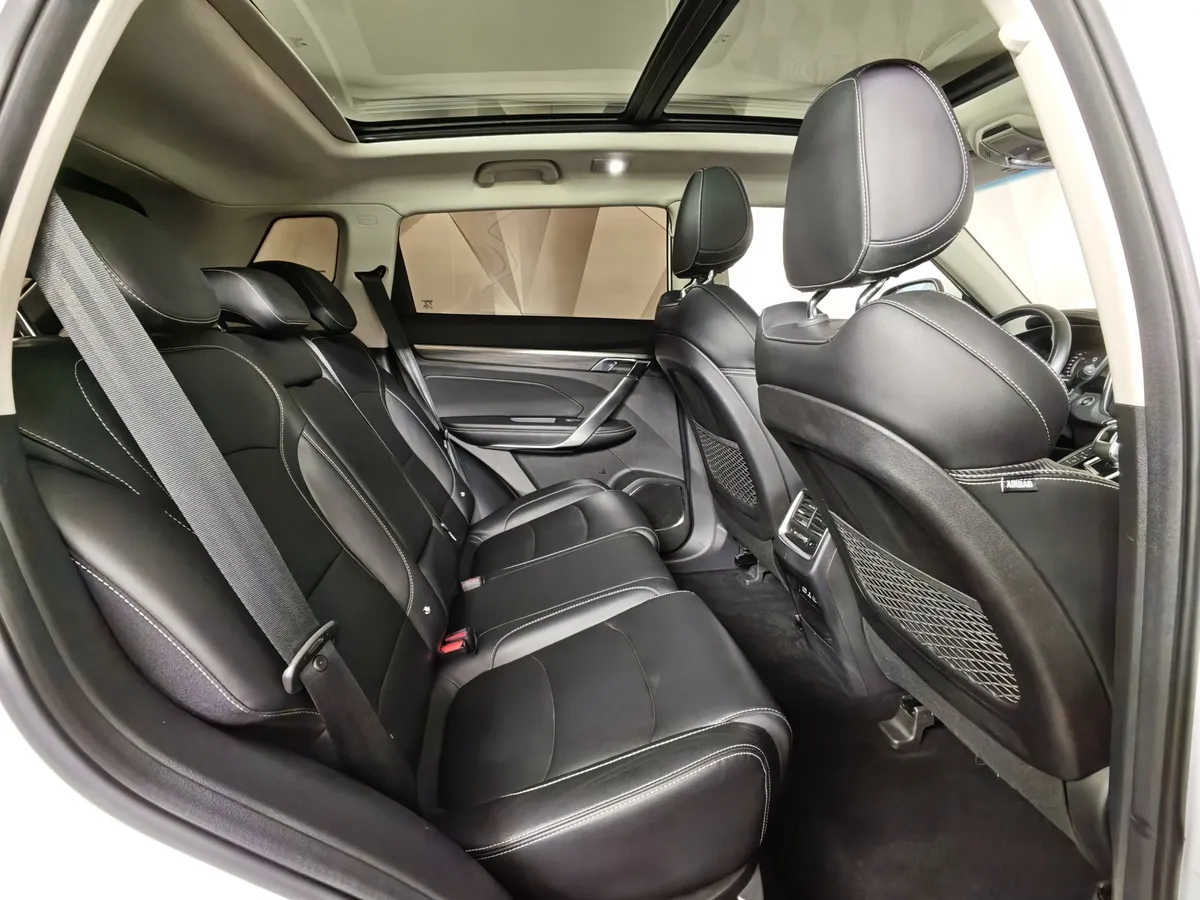 Geely Atlas Pro 1.5T 7DCT AWD (177 л.с.) Flagship Белый в АВИЛОН. Слайд №15