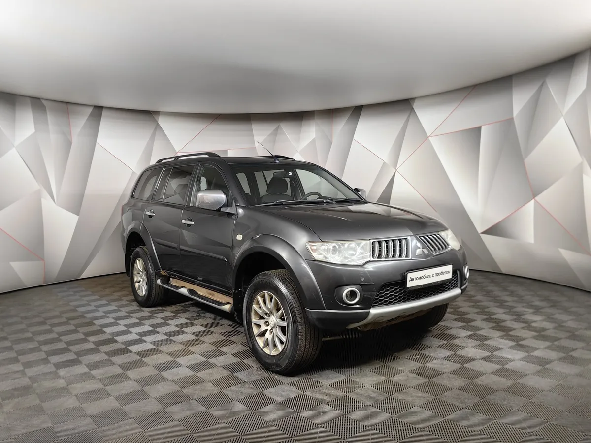 Mitsubishi Pajero Sport 2.5 DI-D AT AWD (178 л.с.) Серый в АВИЛОН. Слайд №3