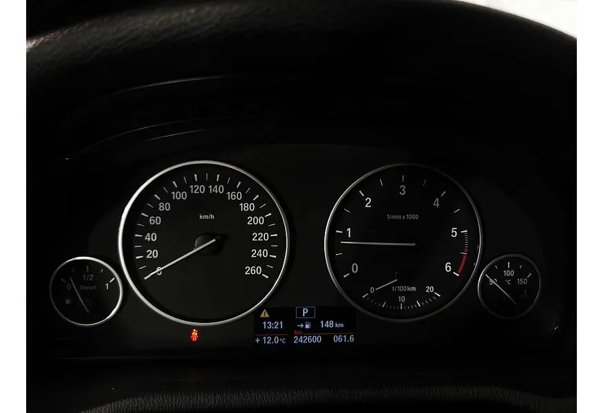 BMW X3 xDrive20d AT (184 л.с.) Base Локальная сборка Черный в АВИЛОН. Слайд №13