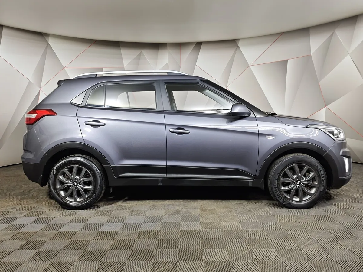 Hyundai Creta 2.0 AT (149 л.с.) Travel + Advanced Серый в АВИЛОН. Слайд №6