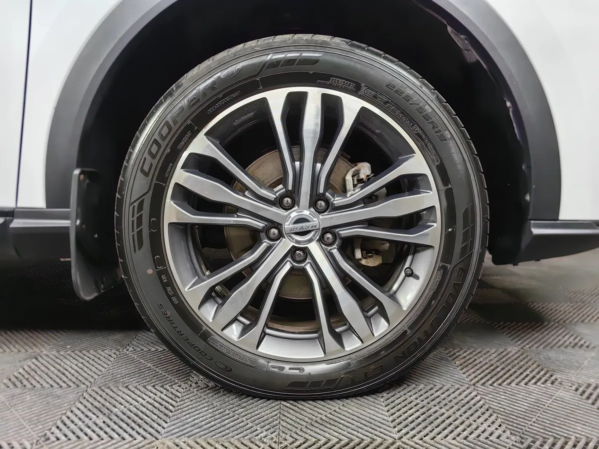 Haval F7 2.0 AT 4WD (190 л.с.) Premium Белый в АВИЛОН. Слайд №9