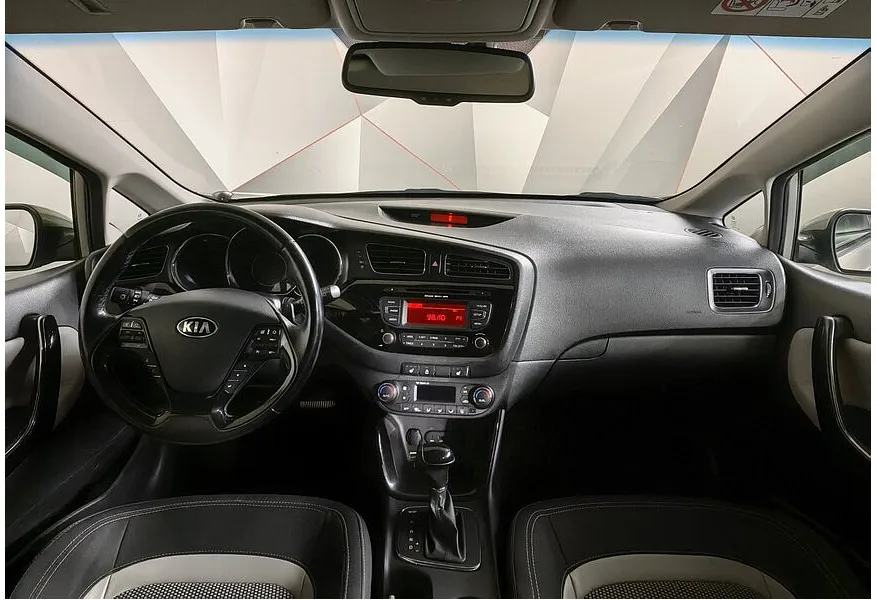 АВИЛОН - Kia Ceed 1.6 AT (129 л.с.) Серебристый - slide 8