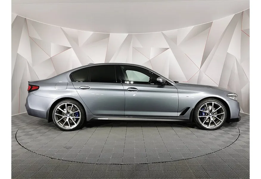 BMW 5 серия 530d xDrive Steptronic (249 л.с.) M Sport Pro Серый в АВИЛОН. Слайд №6