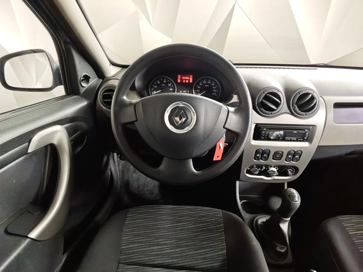 Renault Sandero 1.6 MT (84 л.с.) Синий в АВИЛОН. Слайд №20