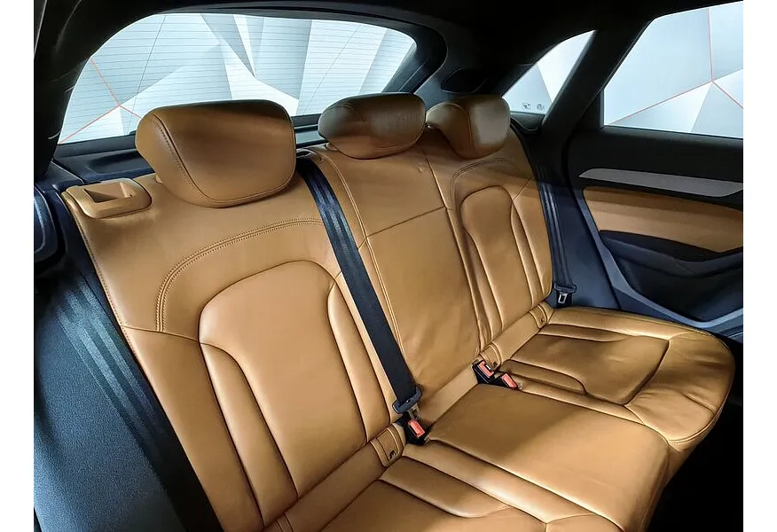 Audi Q3 2.0 TFSI quattro S tronic (211 л.с.) Оранжевый в АВИЛОН. Слайд №17