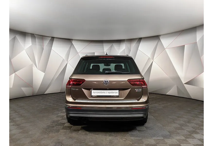 Volkswagen Tiguan 2.0 TSI 4Motion DSG (180 л.с.) Highline Коричневый в АВИЛОН. Слайд №6